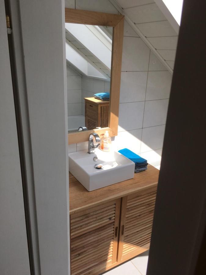 Zwischen Koeln Und Bonn, Central Oben Troisdorf Esterno foto